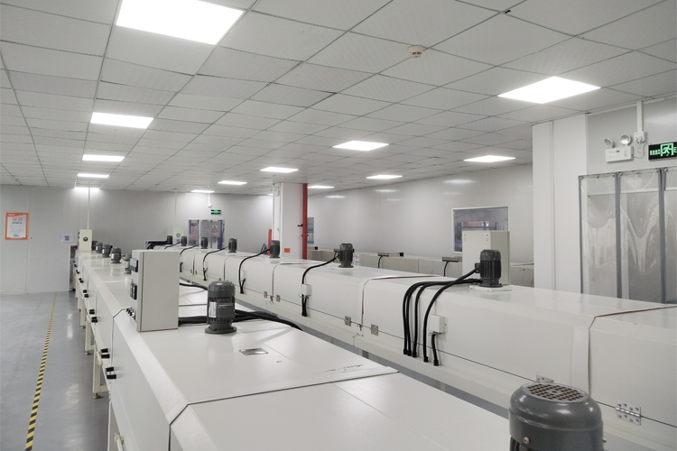 液态导热硅胶涂布压延机-摩登7导热