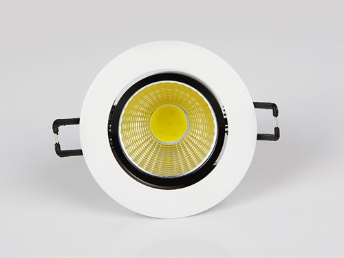 COB灯具散热：摩登7注册与摩登7登录的对比选择