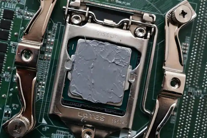  摩登7登录涂抹方法：刮涂法